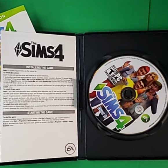 The Sims 4 PC Game CDRom - Picture 3 of 3